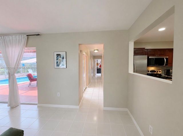 1812 N 45th Avenue, Hollywood, FL 33021