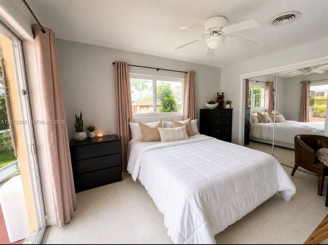 1812 N 45th Avenue, Hollywood, FL 33021