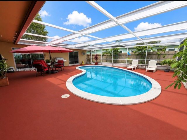 1812 N 45th Avenue, Hollywood, FL 33021