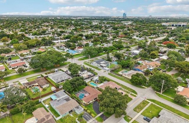 1812 N 45th Avenue, Hollywood, FL 33021