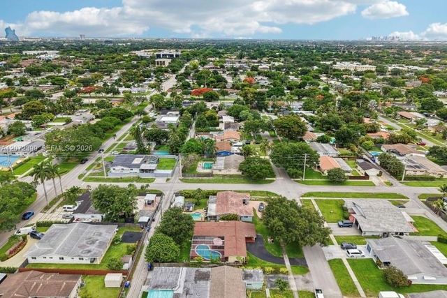 1812 N 45th Avenue, Hollywood, FL 33021