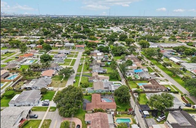 1812 N 45th Avenue, Hollywood, FL 33021