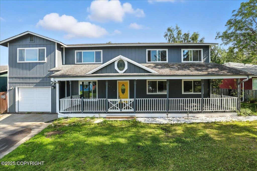 8611 Flamingo Drive, Anchorage, AK 99502