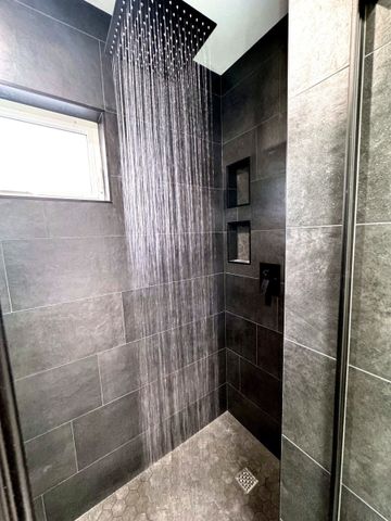 34-36 Curry Cir, Swampscott, MA 01907
