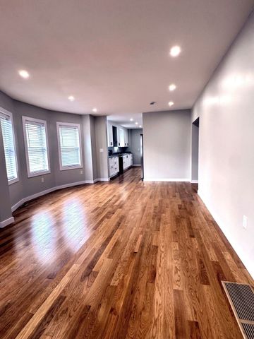 34-36 Curry Cir, Swampscott, MA 01907