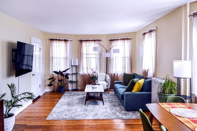 34-36 Curry Cir, Swampscott, MA 01907