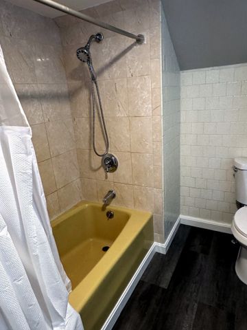 34-36 Curry Cir, Swampscott, MA 01907