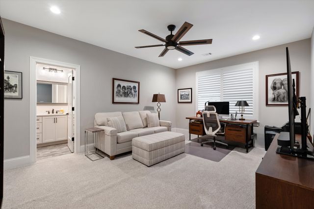 103 Pin High Pvt Dr, Gallatin, TN 37066