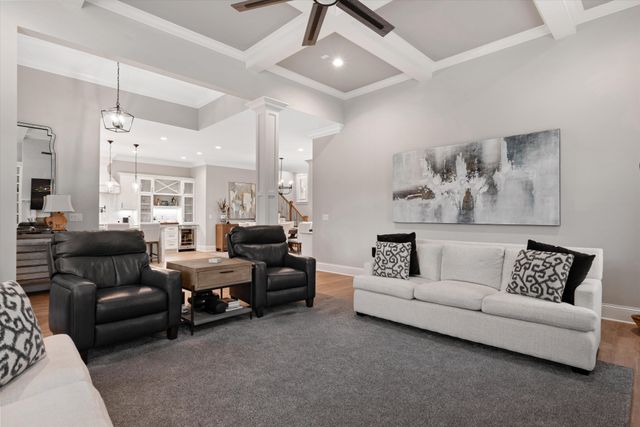103 Pin High Pvt Dr, Gallatin, TN 37066