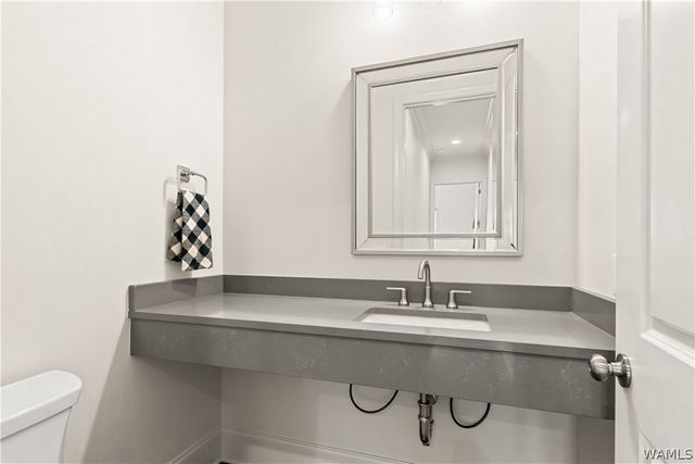 863 Carleton, Tuscaloosa, AL 35406