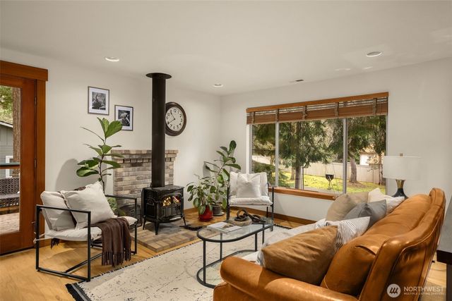 23415 NE 73rd Street, Redmond, WA 98053