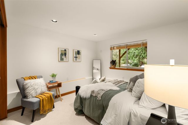 23415 NE 73rd Street, Redmond, WA 98053