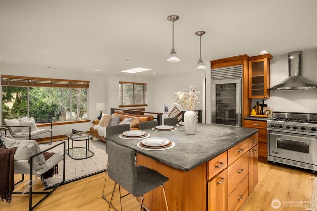 23415 NE 73rd Street, Redmond, WA 98053