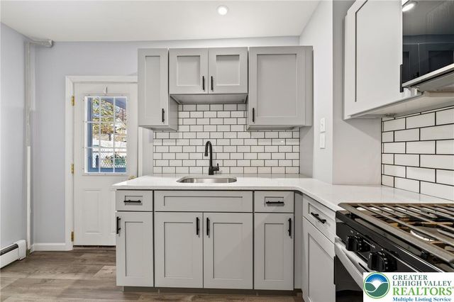 817 Ridge, West Easton Boro, PA 18042