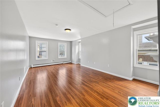 817 Ridge, West Easton Boro, PA 18042