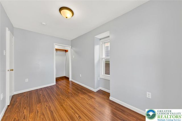 817 Ridge, West Easton Boro, PA 18042