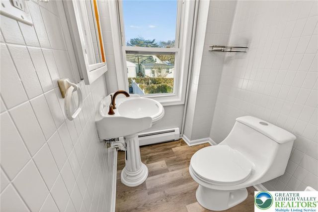 817 Ridge, West Easton Boro, PA 18042