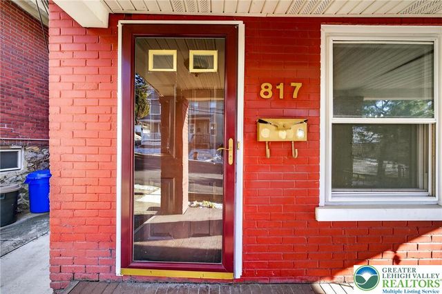 817 Ridge, West Easton Boro, PA 18042