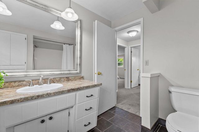 324 W SUNSET AVENUE, Appleton, WI 54911