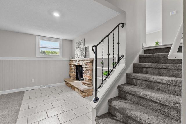 324 W SUNSET AVENUE, Appleton, WI 54911