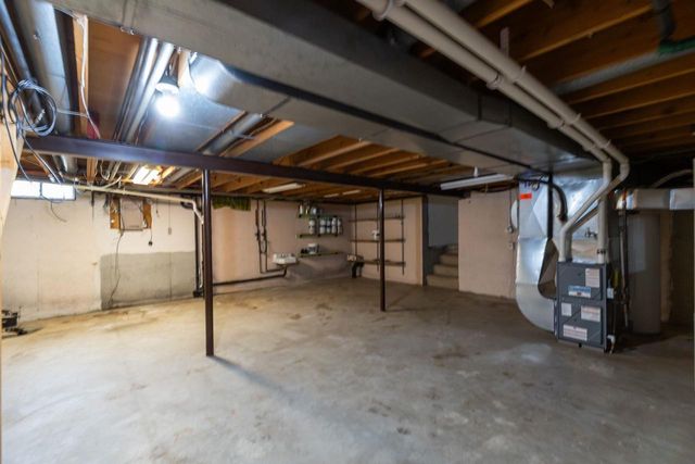 324 W SUNSET AVENUE, Appleton, WI 54911