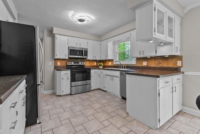 324 W SUNSET AVENUE, Appleton, WI 54911