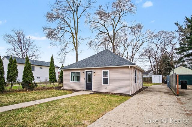 3809 Jefferson Avenue Se, City Of Wyoming, MI 49548