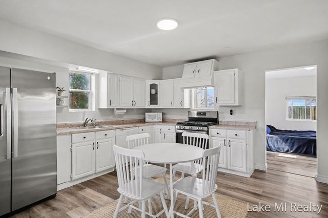 3809 Jefferson Avenue Se, City Of Wyoming, MI 49548