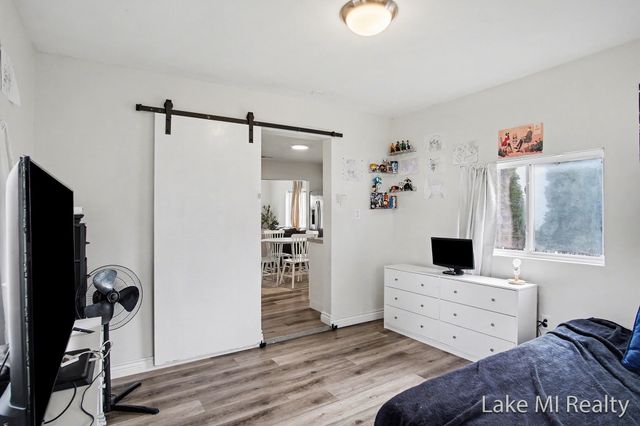 3809 Jefferson Avenue Se, City Of Wyoming, MI 49548