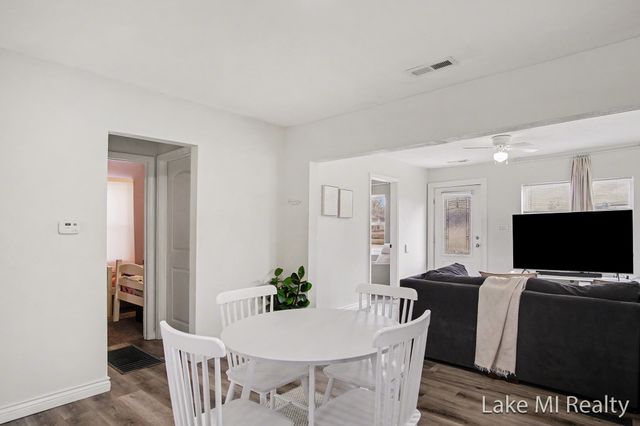 3809 Jefferson Avenue Se, City Of Wyoming, MI 49548