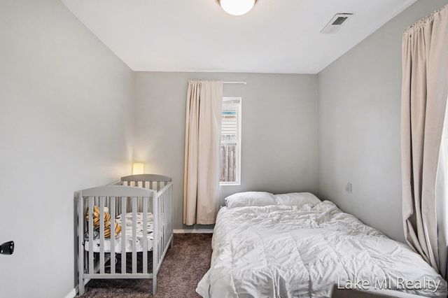 3809 Jefferson Avenue Se, City Of Wyoming, MI 49548