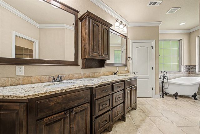 4951 Sagely Lane, Fayetteville, AR 72703