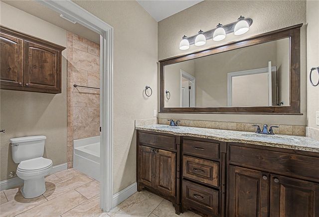 4951 Sagely Lane, Fayetteville, AR 72703