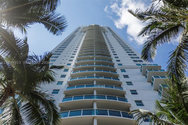 31 SE 5th St 4018, Miami, FL 33131