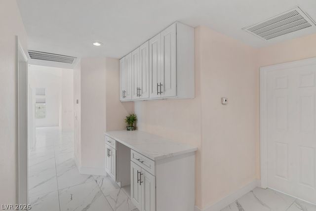 2660 Rosanna Street, Las Vegas, NV 89117