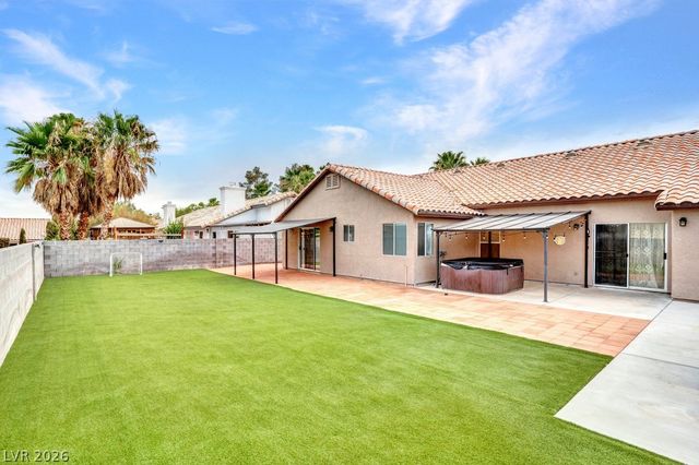 2660 Rosanna Street, Las Vegas, NV 89117