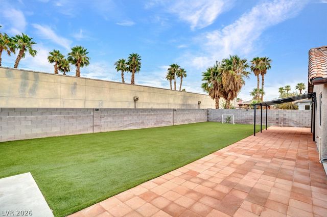 2660 Rosanna Street, Las Vegas, NV 89117