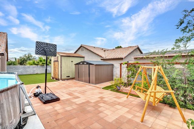 2660 Rosanna Street, Las Vegas, NV 89117