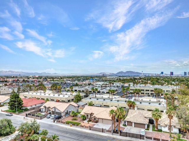 2660 Rosanna Street, Las Vegas, NV 89117