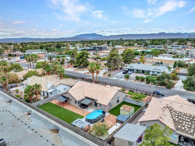2660 Rosanna Street, Las Vegas, NV 89117