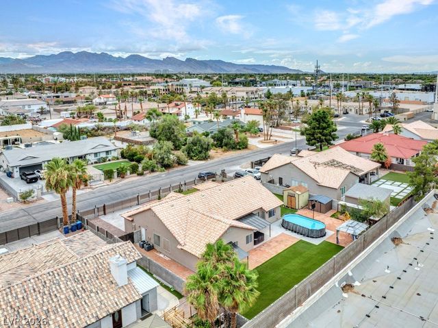 2660 Rosanna Street, Las Vegas, NV 89117