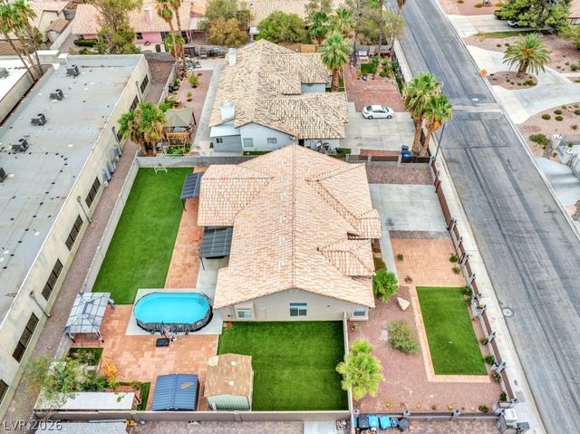 2660 Rosanna Street, Las Vegas, NV 89117