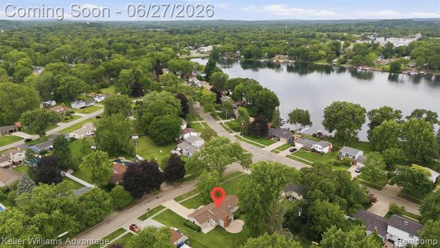 2964 Wallsend Drive, Waterford, MI 48329