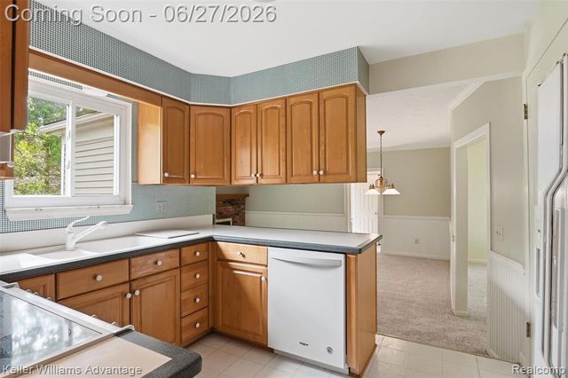 2964 Wallsend Drive, Waterford, MI 48329