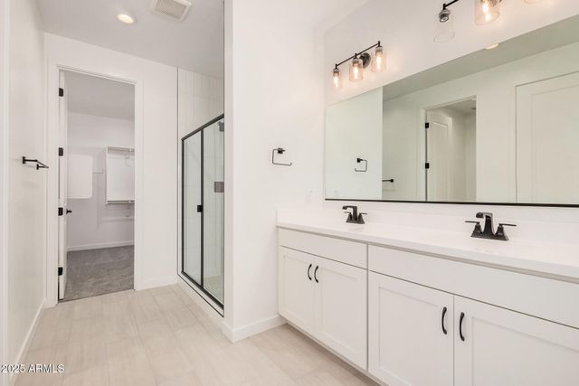 5454 W MANZANITA Drive, Glendale, AZ 85302