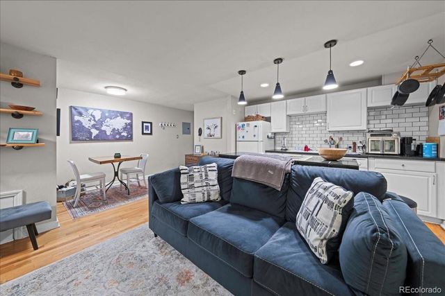 505 N Logan Street 11, Denver, CO 80203