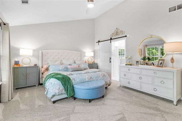 2706 Brookefield Lane, Kennesaw, GA 30152