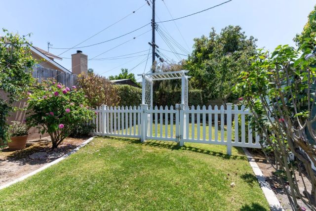 20022 Cove Circle, Huntington Beach, CA 92646