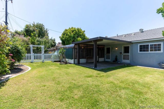 20022 Cove Circle, Huntington Beach, CA 92646