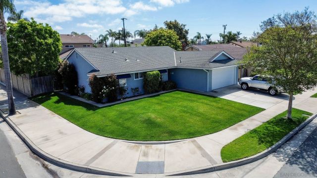 20022 Cove Circle, Huntington Beach, CA 92646